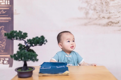 昆明宝宝几个月开始吃米粉 昆明宝宝几个月开始吃米粉